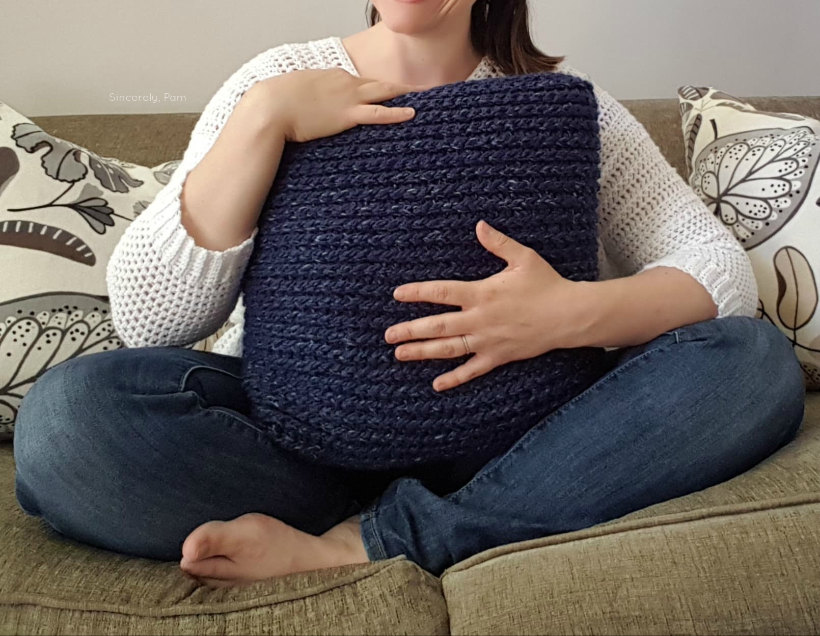 Easy crochet deals pillow pattern