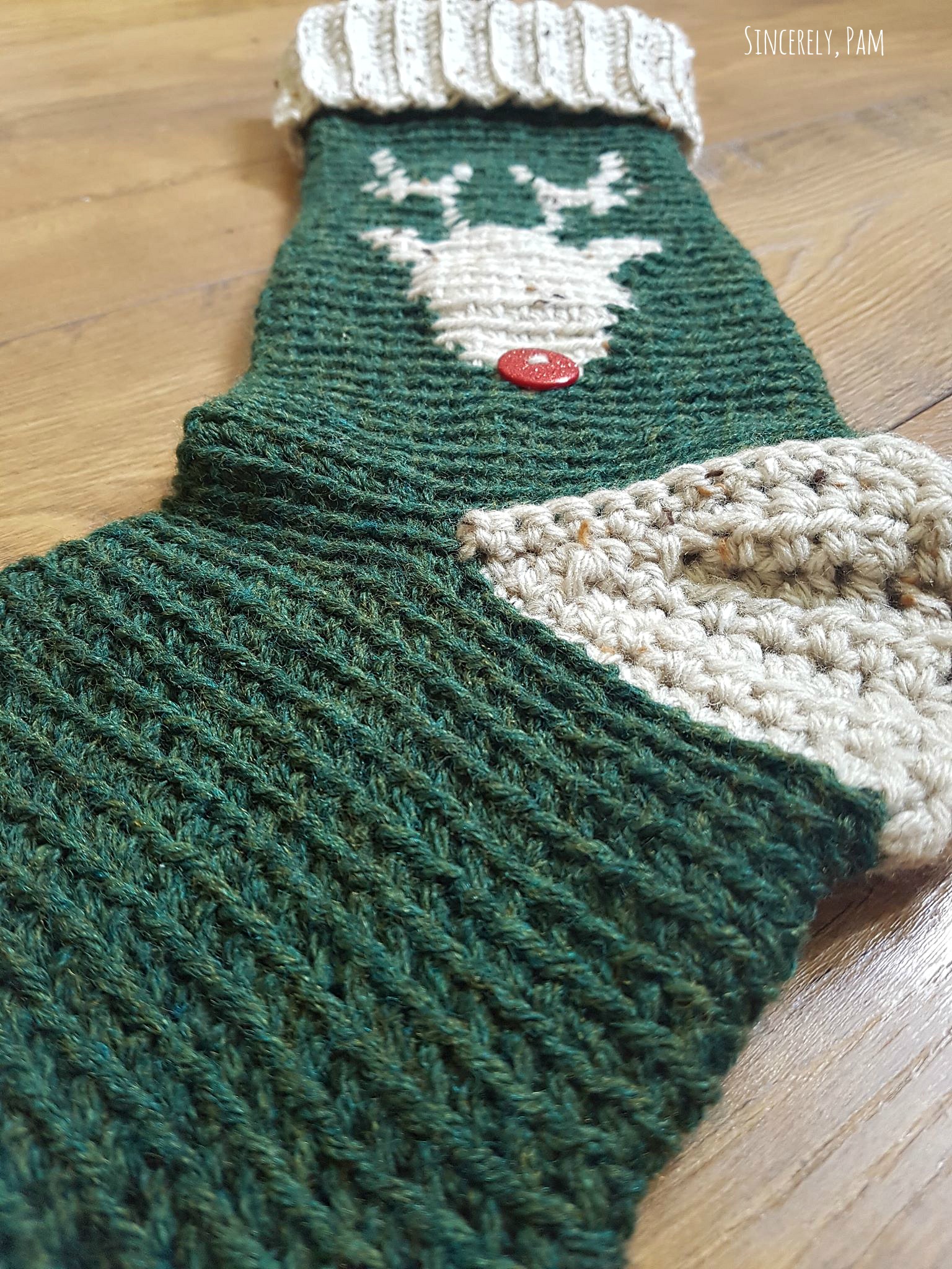 Reindeer Christmas Stocking crochet pattern 