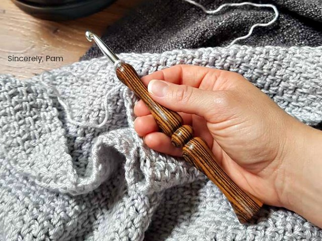 Size H Crochet hook, Bocote Wood Crochet hook, Handmade Crochet Hook