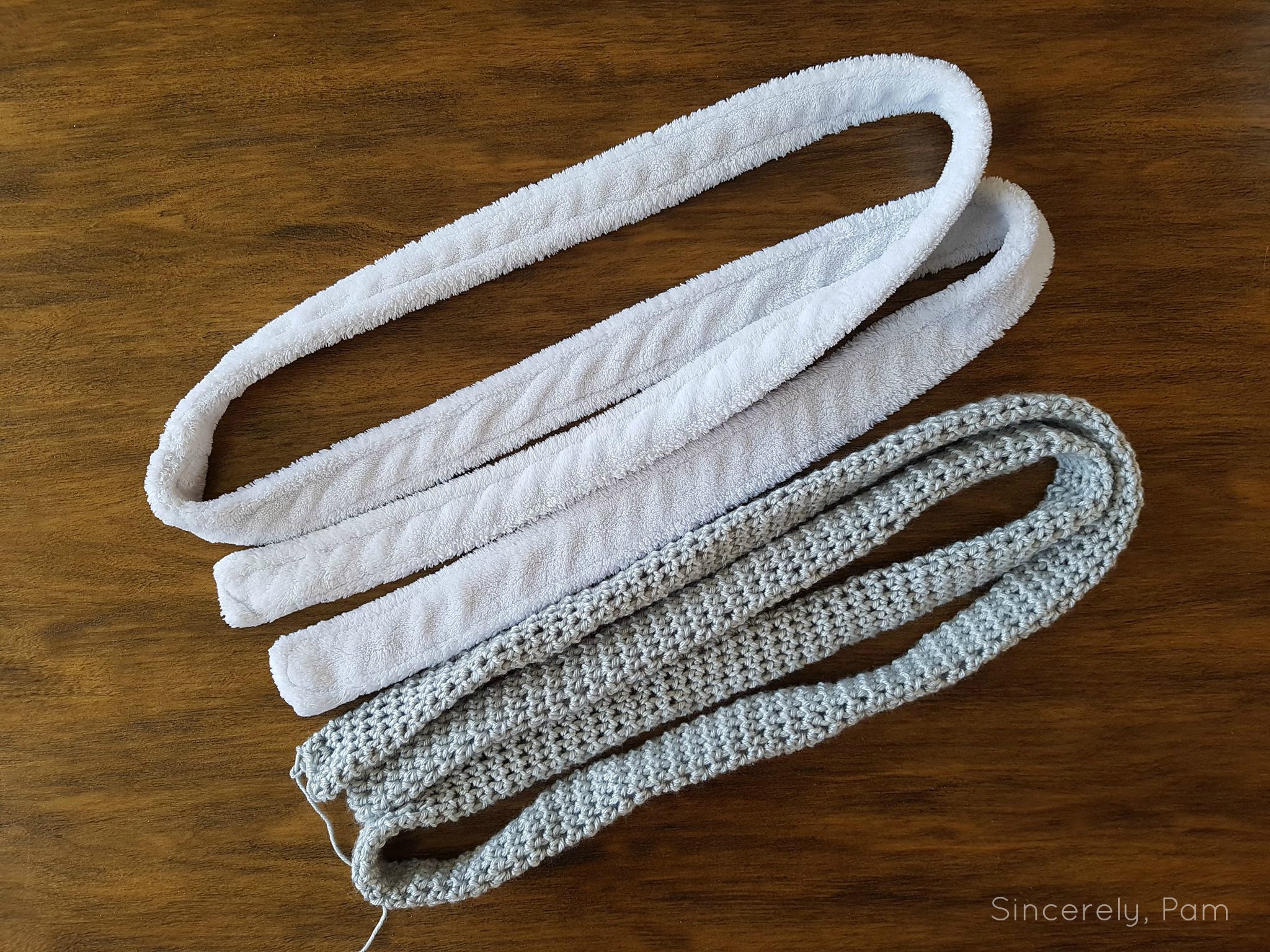 How to crochet a belt and belt loops in 4 easy steps!