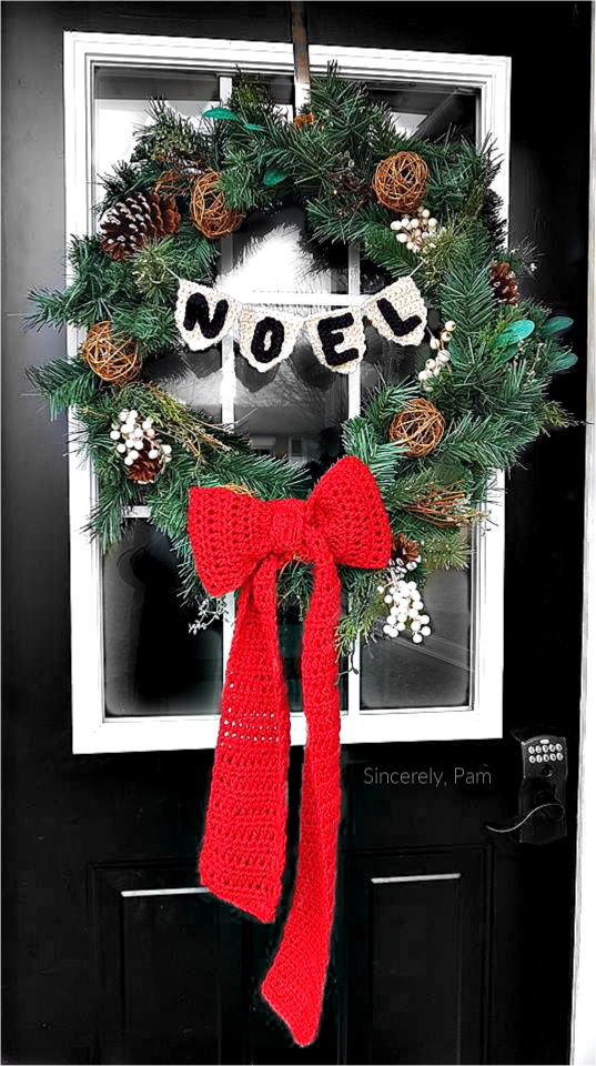 NOEL Wreath bunting crochet pattern by Sincerely, Pam