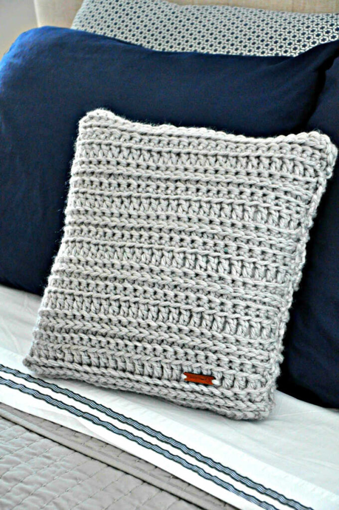 danielle pillow crochet pattern by sincerely pam