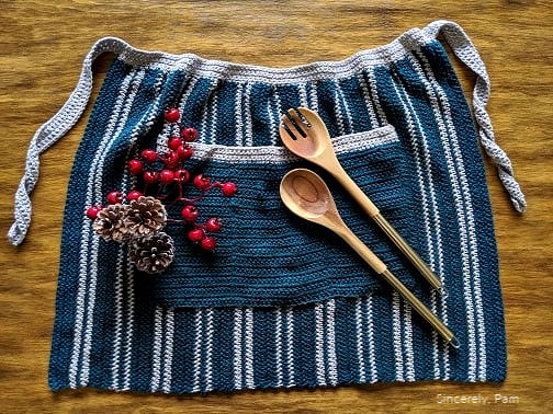 christmas kitchen apron crochet along with knit picks cotlin