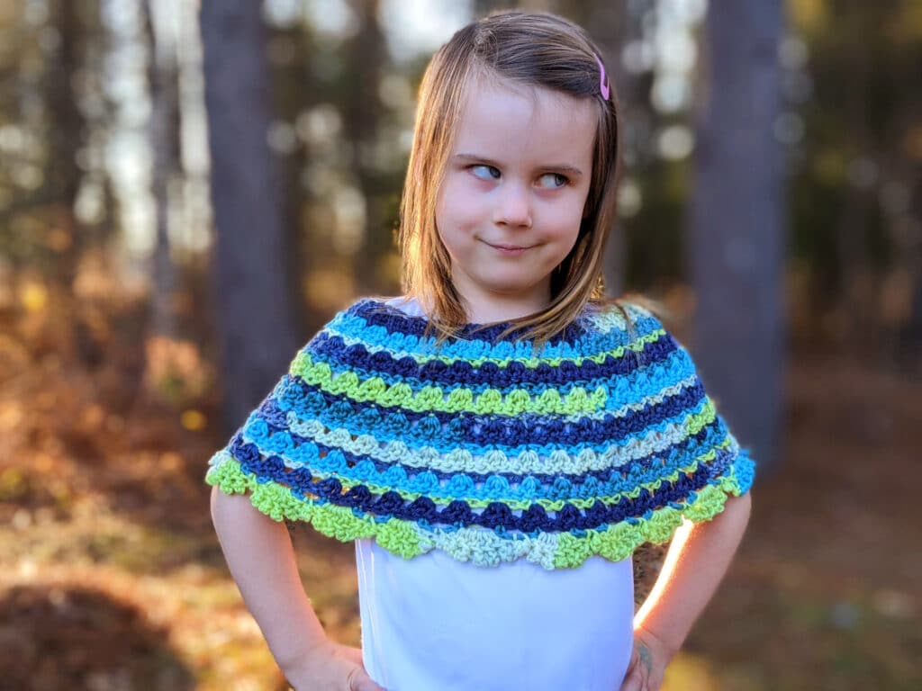 brooke poncho crochet pattern by sincerely pam using felici yarn from wecrochet